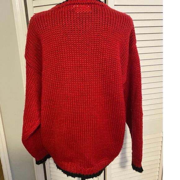 Vintage E.V.E Ltd. hand‎ knit Chunky Red Sweater Teddy bear 22 W 1980s - Picture 4 of 7